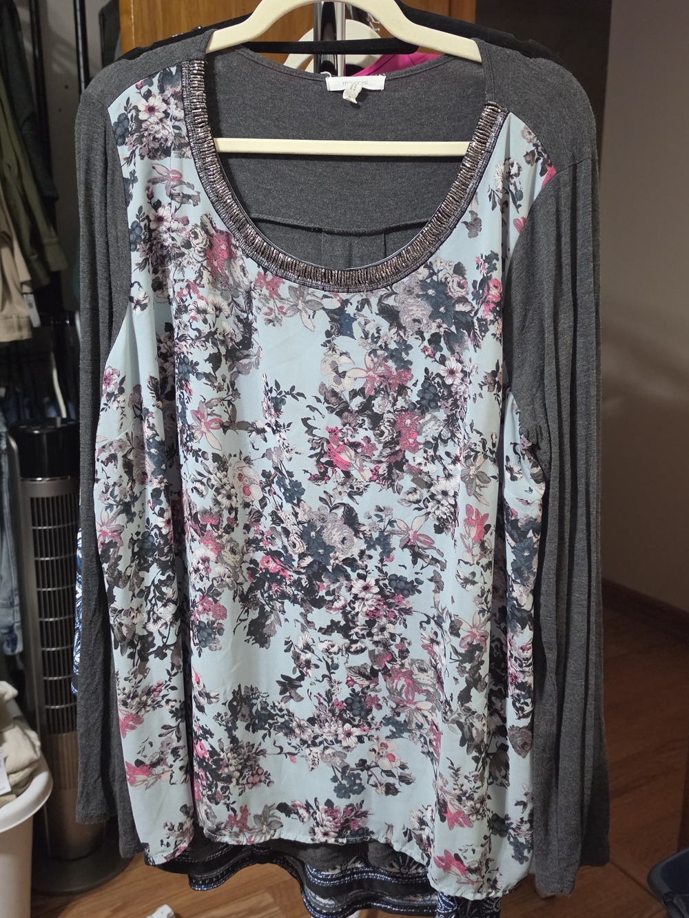 Maurices Floral Scoop Neck Long Sleeve Top - Gray & Light Blue